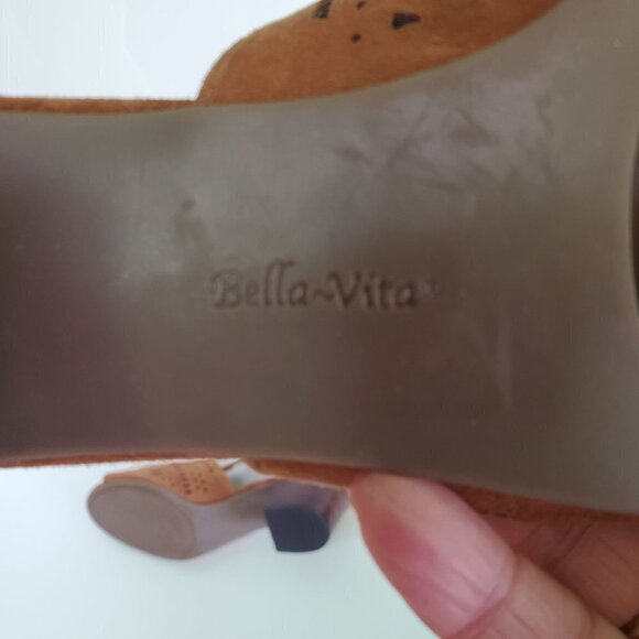 Bella Vita Finn Perforated Suede Peep Toe Sandal Size 9.5WW - Picture 11 of 12